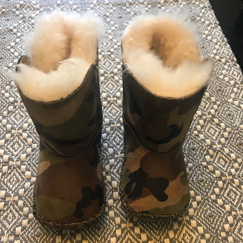 Infant ugg boots